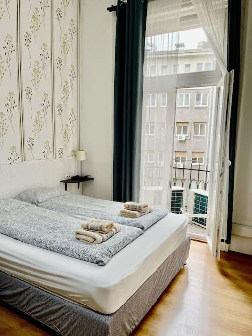 11# Sunflower Cozy Apartment Budapest Esterno foto