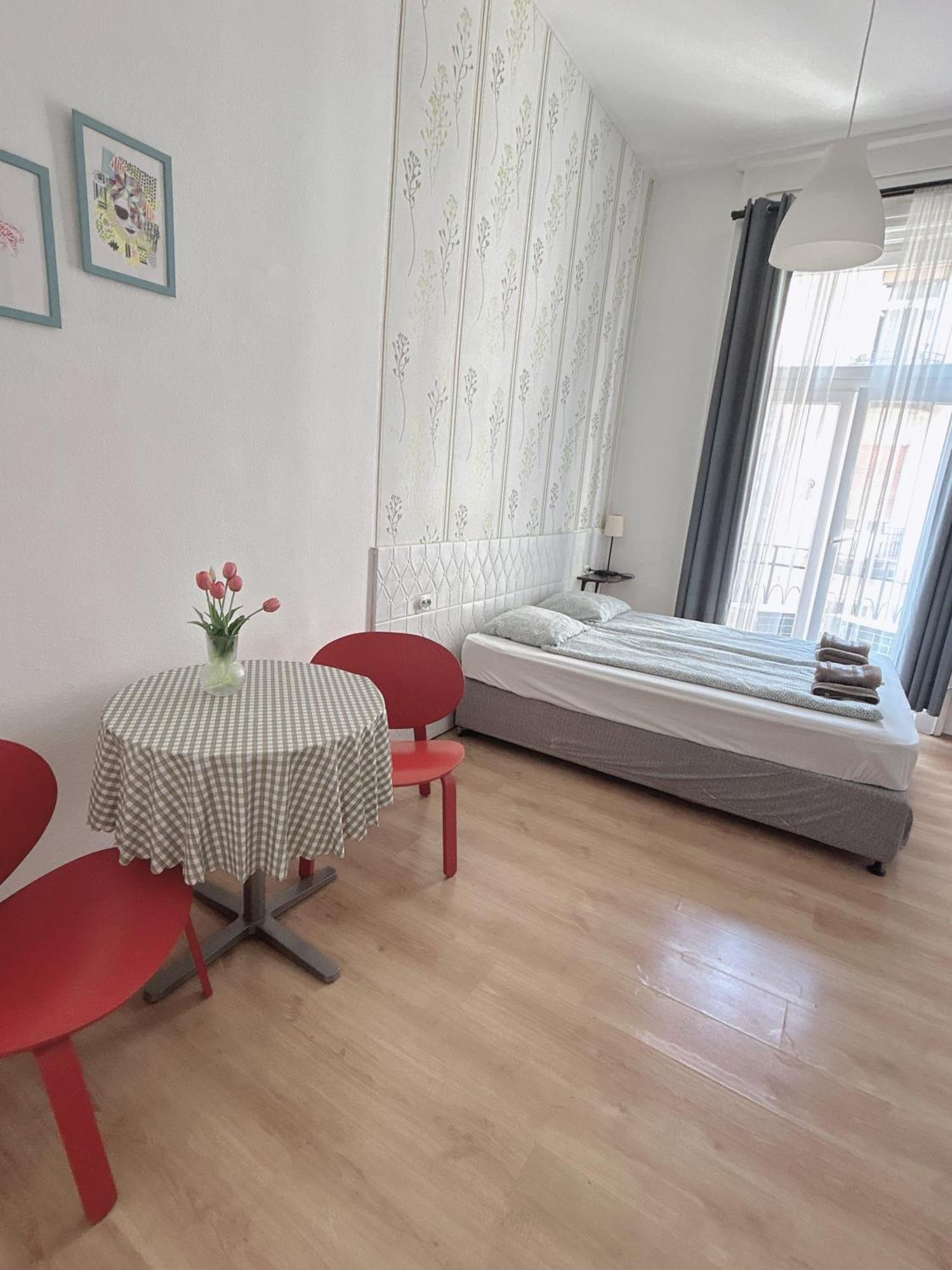 11# Sunflower Cozy Apartment Budapest Esterno foto